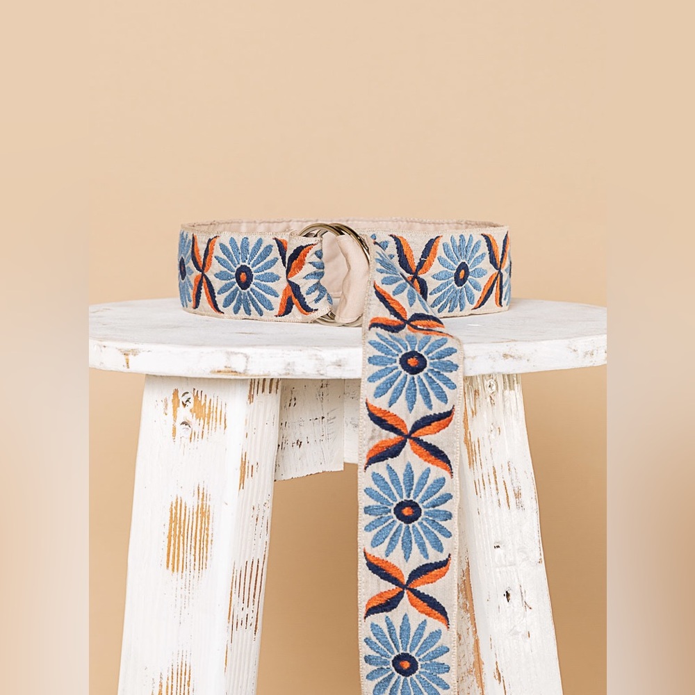 Bohemian Embroidered Daisy Flower 0 Ring Belt - Picture 3 of 7